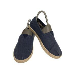 TOMS Kids size 2 Navy Canvas Comfortable Stylish Slip-On Shoes